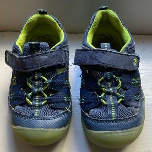 Toddler shoes